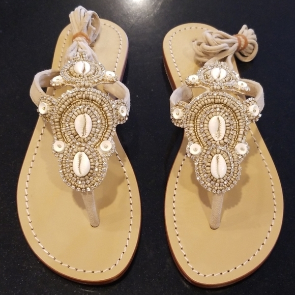 💕TRINA TURK💕 Thong Sandals w/ Shells & Beads - Picture 1 of 8